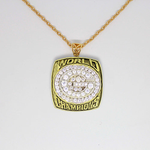 Green Bay Packers 1996 Super Bowl XXXI NFL Championship Pendant with Chain