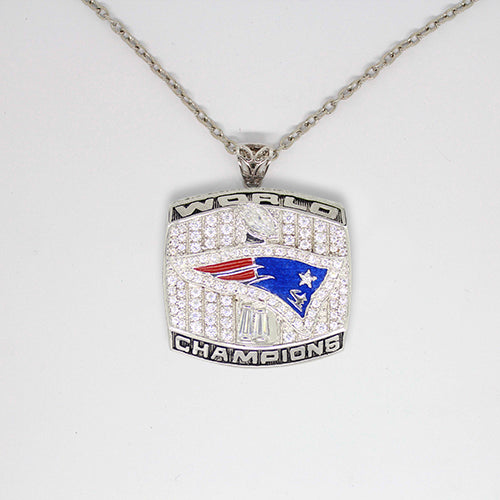 New England Patriots 2001 Super Bowl XXXVI NFL Championship Pendant with Chain