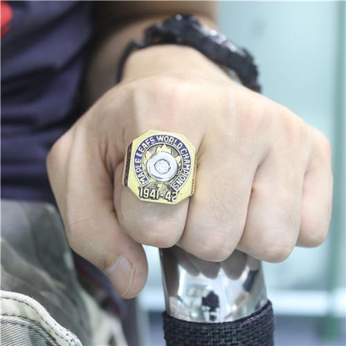 1942 Toronto Maple Leafs Stanley Cup Championship Ring